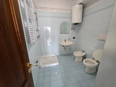 Zdjęcie office do wynajęcia Rruga Abdi Toptani, Tiranë