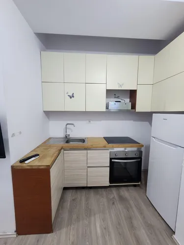 Foto av Lägenhet till salu Mangalem, Ali Demi, Tiranë