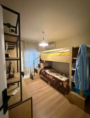 Foto av vila till salu Kinostudio, Tiranë