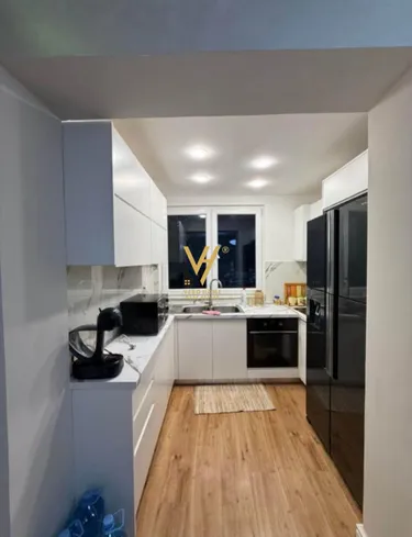 Foto av vila till salu Kinostudio, Tiranë