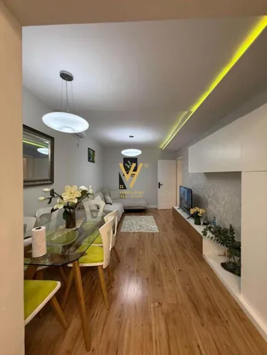Foto av vila till salu Kinostudio, Tiranë