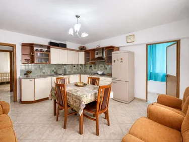 Fotografie Byt k pronájmu Spitali Amerikan, Lagjia 18, Durrës