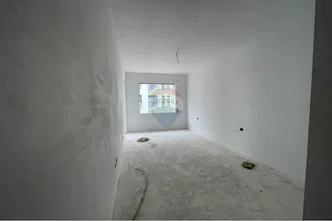 Foto di Appartamento in vendita Paskuqan, Space City Residence, Tiranë