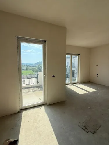 Foto av Lägenhet till salu Ish Parku, Tiranë