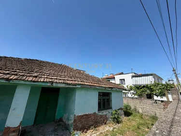 Foto av house till salu Treshi, Ura e Kamzës, Tiranë