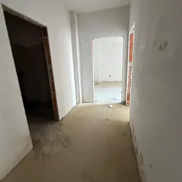 Foto di Appartamento in vendita Paskuqan, Tiranë