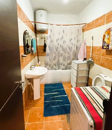 Foto von Wohnung zum verkauf Yzberisht, Pallatet Çabej, Tiranë