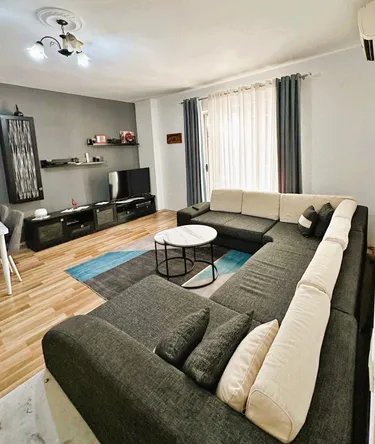 Foto von Wohnung zum verkauf Yzberisht, Pallatet Çabej, Tiranë