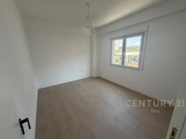 Foto von Wohnung zum verkauf Shkëmbi i Kavajës, Durrës