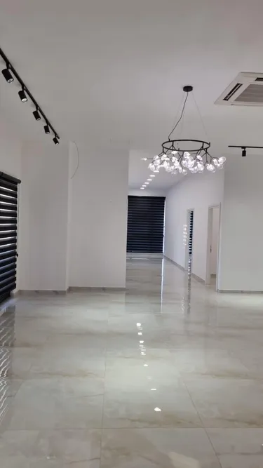 Zdjęcie office do wynajęcia Rruga e Dibrës, Tiranë