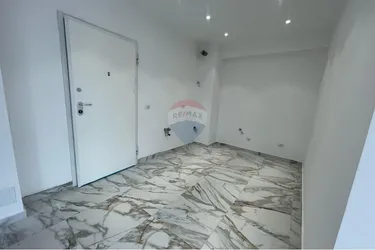 Foto e Apartment në shitje Qendër Qyteti, Rruga e Kavajës, Tiranë