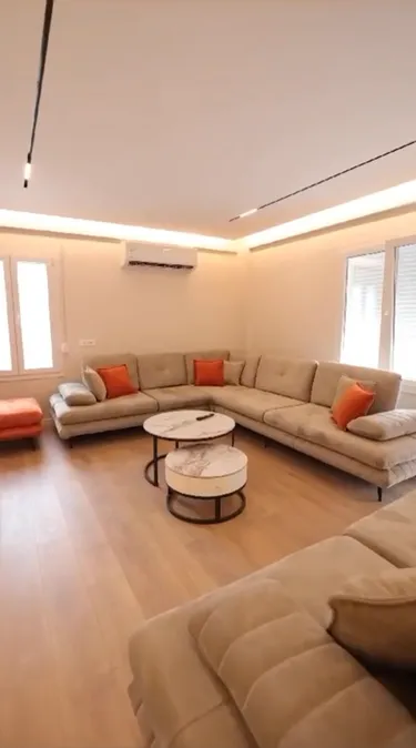 Zdjęcie penthouse na sprzedaż Rruga Hamdi Garunja, Tiranë