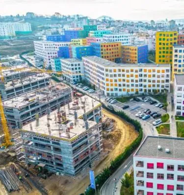 Zdjęcie Mieszkanie na sprzedaż Ali Demi, Tiranë