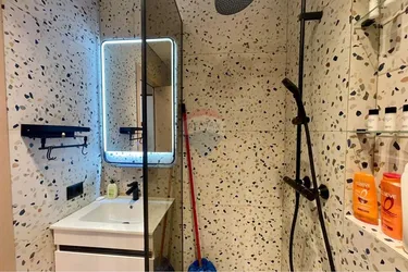 Фото Квартира на продажу Myslym Shyri, Tiranë