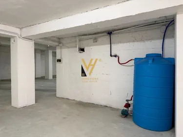 Foto av store till uthyrning Uzina Traktori, Tiranë