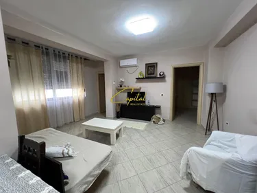 Fotografie Byt k pronájmu Rruga Abdyl Frashëri, Tiranë