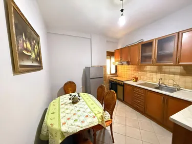 Foto di Appartamento in affitto Pediatria, Tiranë