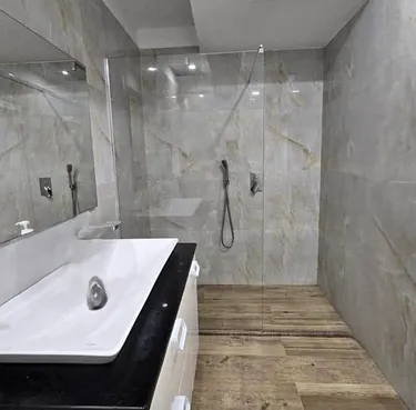 Photo of Apartment for sale Kinoblock, Rruga Kokonozeve, Tiranë