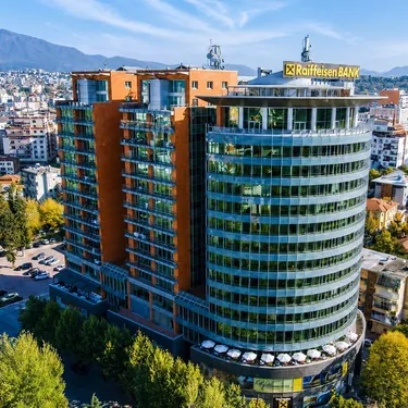 Фото shop на продажу Etc, Tiranë
