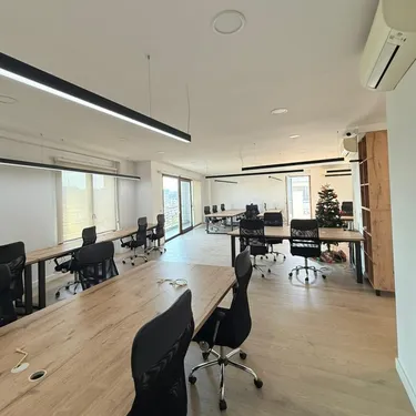 Фото office в аренду Rruga e Kavajës, Tiranë