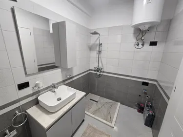 Zdjęcie Mieszkanie na sprzedaż Astir, Tiranë