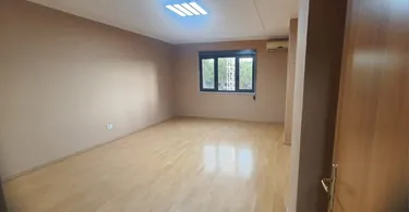 Foto av office till uthyrning Qendër, Rruga e Kavajës, Tiranë