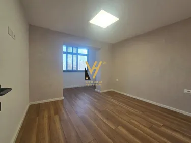 Фото office в аренду Brryl, Tiranë