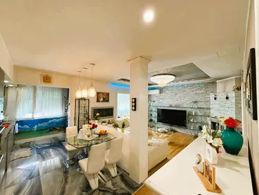 Фото Квартира на продажу Komuna e Parisit, Rruga Komuna e Parisit, Tiranë