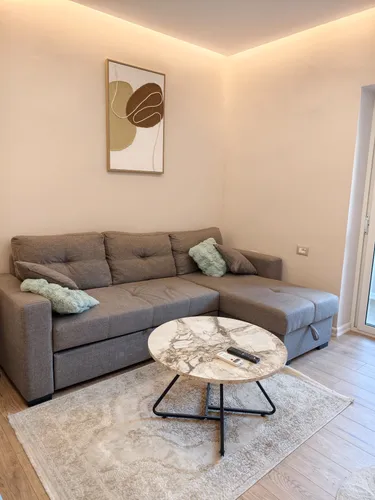 Foto di Appartamento in affitto Rruga e Barrikadave, Tiranë