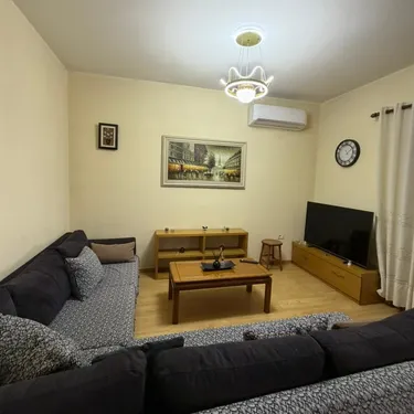 Foto di Appartamento in affitto Astir, Tiranë