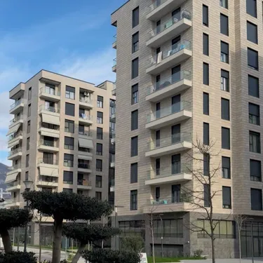 Zdjęcie Mieszkanie na sprzedaż Kinostudio, Tiranë