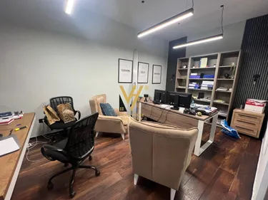 Фото commercial в аренду Bulevardi Zogu i, Tiranë