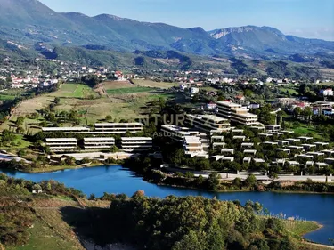 Foto e Vilë në shitje Farkë, Farka Lake Front, Tiranë