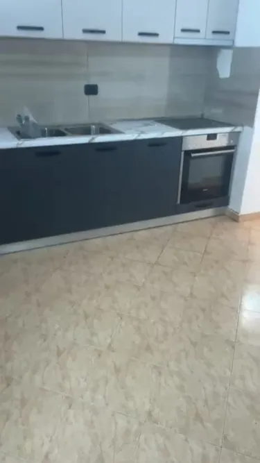 Zdjęcie house na sprzedaż Yzberisht, Pallatet Cabej, Tiranë