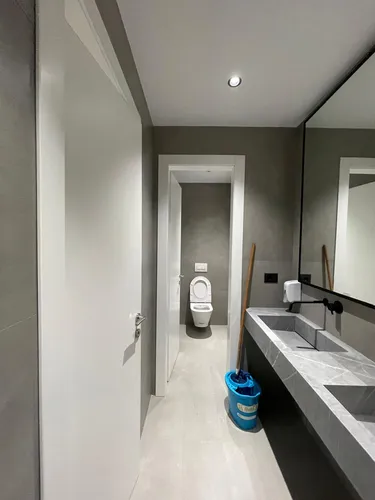 Zdjęcie commercial na sprzedaż Qender, Pazari i Ri, Tiranë