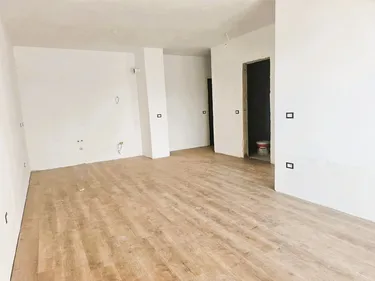 Zdjęcie Mieszkanie na sprzedaż Kompleksi Univers City, Rruga Gryka e Kaçanikut, Tiranë