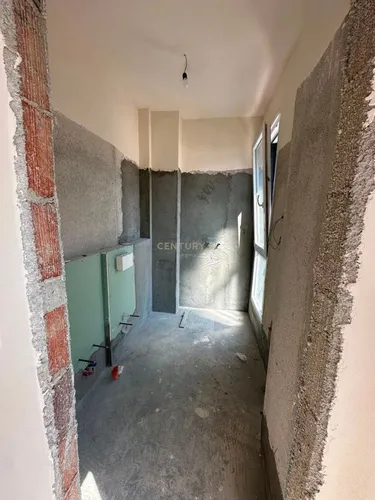 Foto av Lägenhet till salu Ali Demi, Tiranë