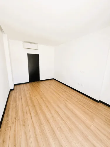 Фото Квартира на продажу Komuna e Parisit, Komuna Parisit, Tiranë