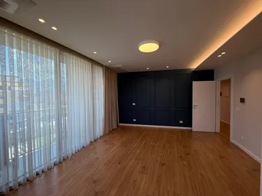 Photo of office for rent Lake View Rezidence, Rruga Kristo Luarasi, Tiranë