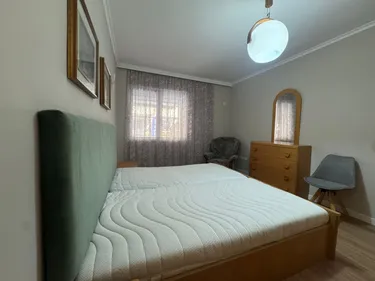 Foto av Lägenhet till uthyrning Bllok, Tiranë