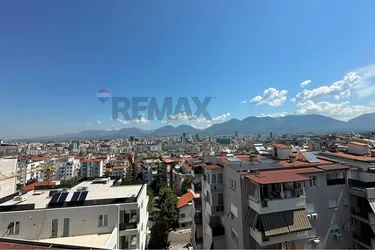 Foto e penthouse në shitje Kodra e Diellit, Kodra e Diellit 1, Tiranë