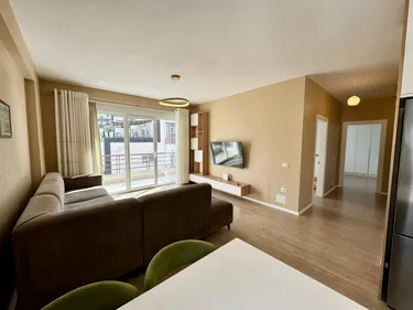 Foto e Apartment në shitje Liqeni i Thate Kompleksi Fz, Rruga Hamdi Sina, Tiranë