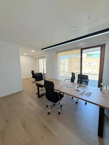 Foto av office till uthyrning Kompleksi Delijorgji, Tiranë