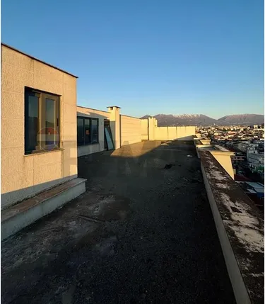 Foto di penthouse in vendita Yzberisht, Rruga Besim Alla, Tiranë