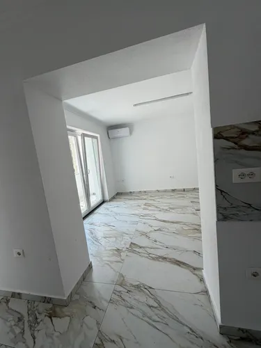 Foto av office till uthyrning 21 Dhjetori, Rruga e Kavajës, Tiranë