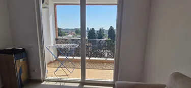 Foto av Lägenhet till uthyrning Rruga e Dibrës, Tiranë