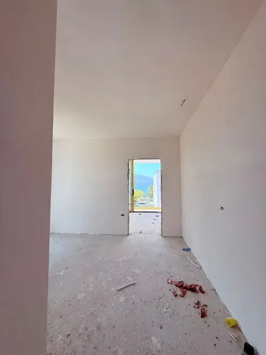 Foto di Appartamento in vendita Radhimë, Vlorë