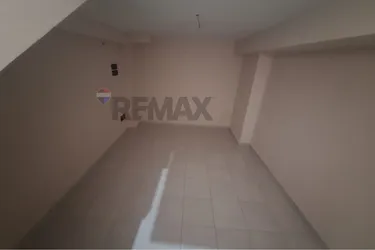 Фото shop на продажу Yzberisht, Rruga 3 Dëshmorët, Tiranë