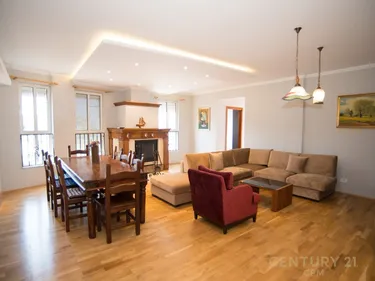 Foto von Wohnung zum verkauf Qendër, Tiranë