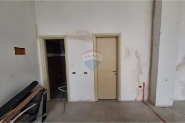Zdjęcie shop na sprzedaż Yzberisht, Kmy, Tiranë